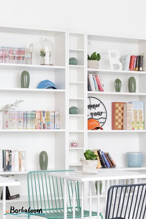 Courtyard - Borbaboom Poshtel - Hostel (Phuket)