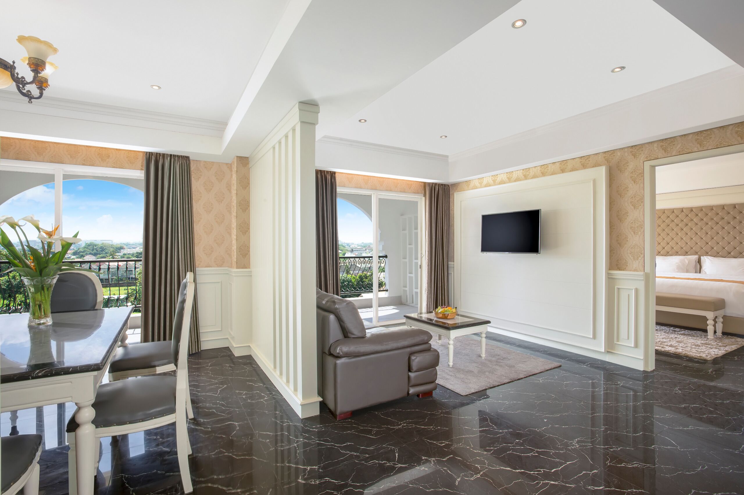 المنشأة من الخارج