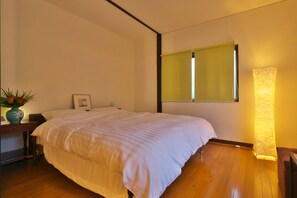 In-room safe, free WiFi