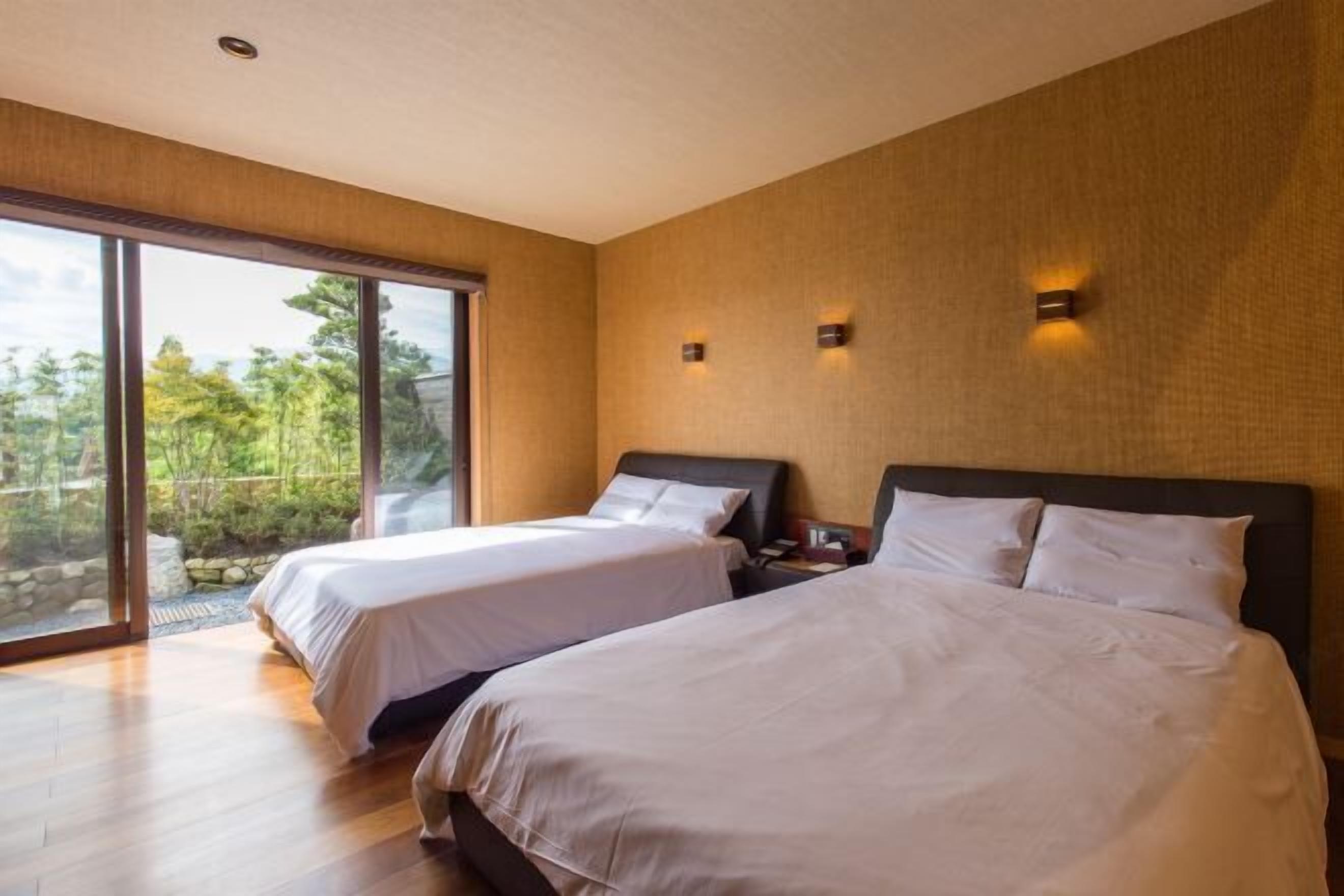 1 bedroom, premium bedding, minibar, in-room safe