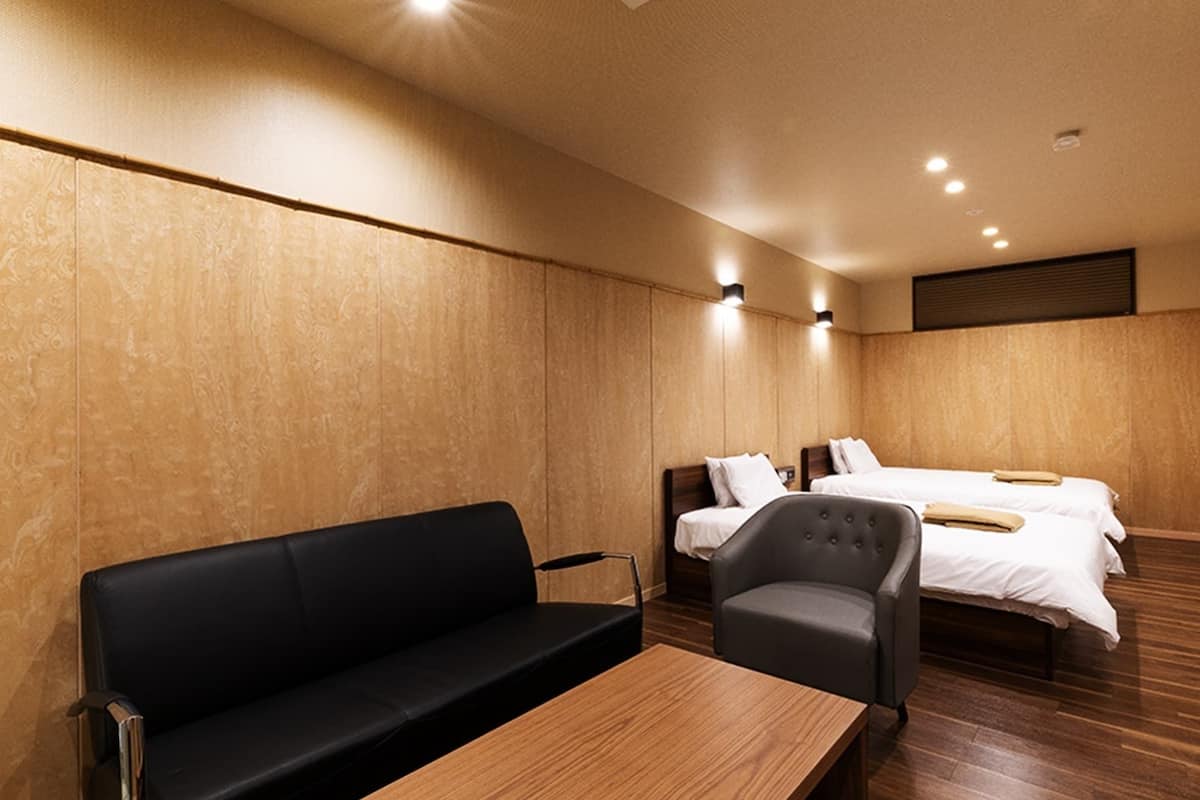 1 bedroom, premium bedding, minibar, in-room safe