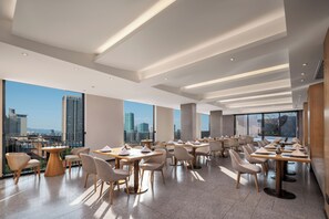 Desayuno buffet (CNY 38 por persona) 