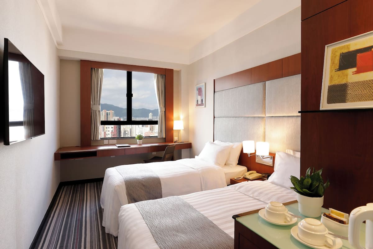 1 bedroom, in-room safe, desk, free WiFi