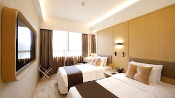 Club Floor - City Vista Twin Room | 1 bedroom, in-room safe, desk, free WiFi