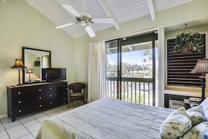 2 bedrooms, iron/ironing board, free WiFi