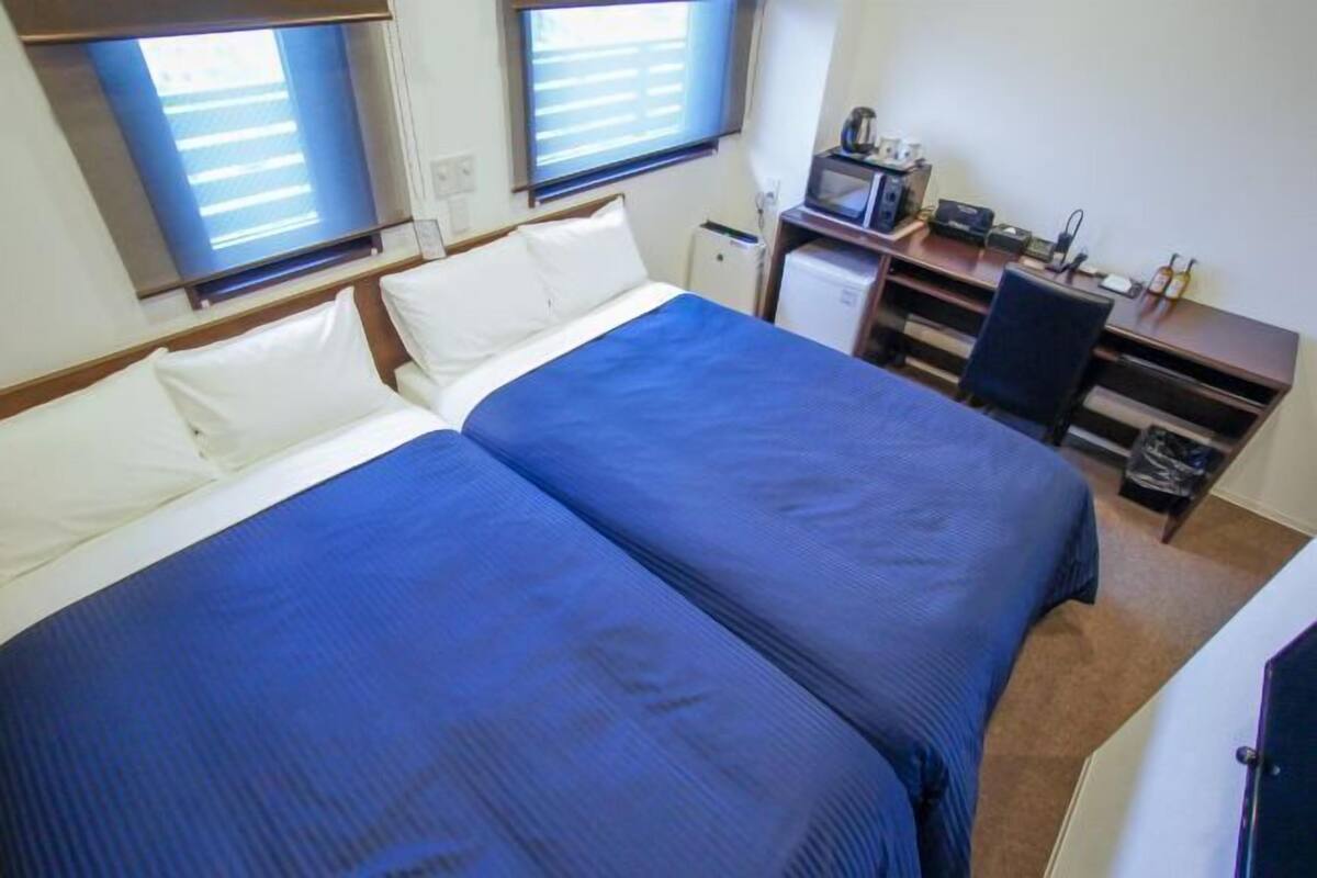 Individually decorated, desk, blackout curtains, free WiFi