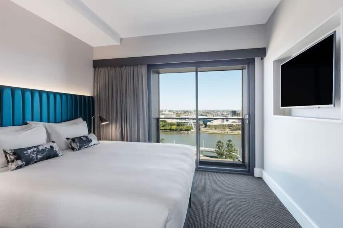 In-room safe, desk, laptop workspace, blackout drapes
