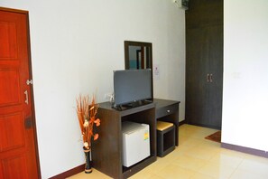 Air Conditioned Room | Blackout drapes, free WiFi