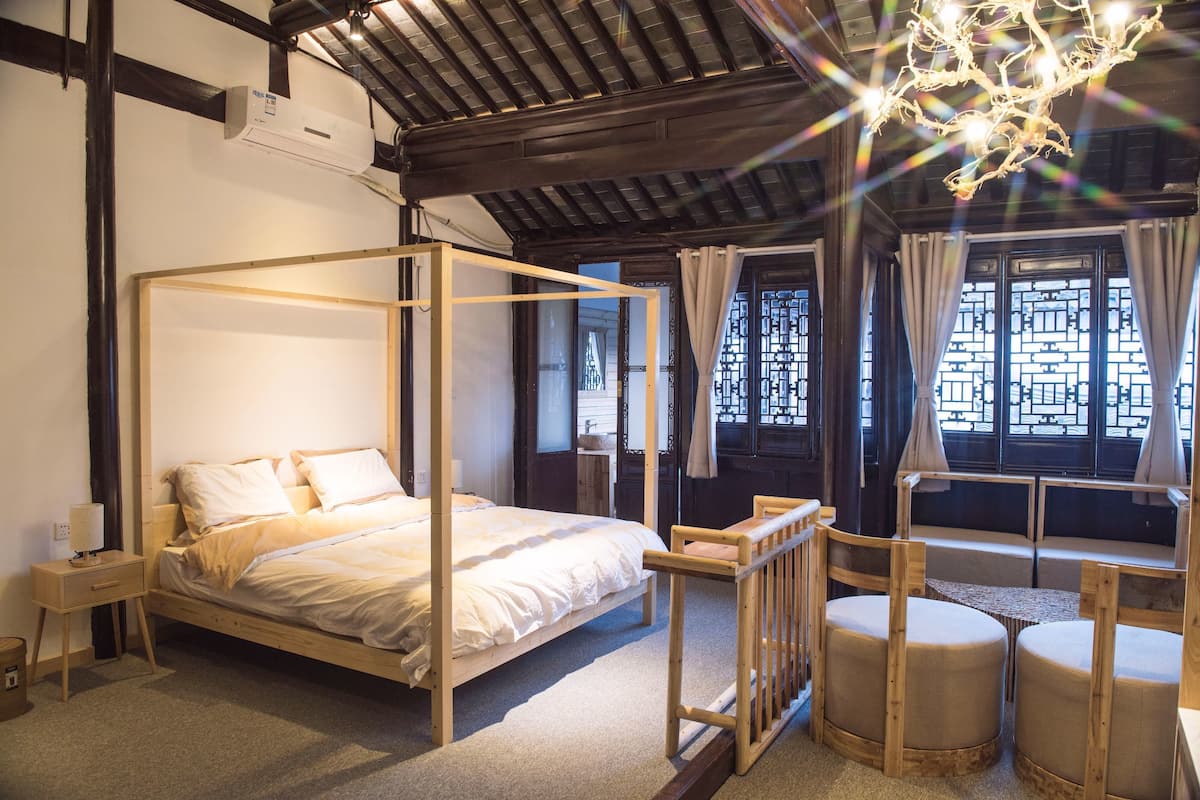 Deluxe Double Room 3 | Desk, blackout drapes, iron/ironing board, free WiFi