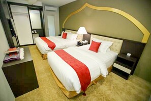 Deluxe Room | Desk, soundproofing, iron/ironing board, free WiFi - Al Khatiri Hotel (Kota Bharu)