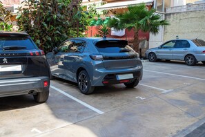 Parkering (EUR 10.00 per natt)