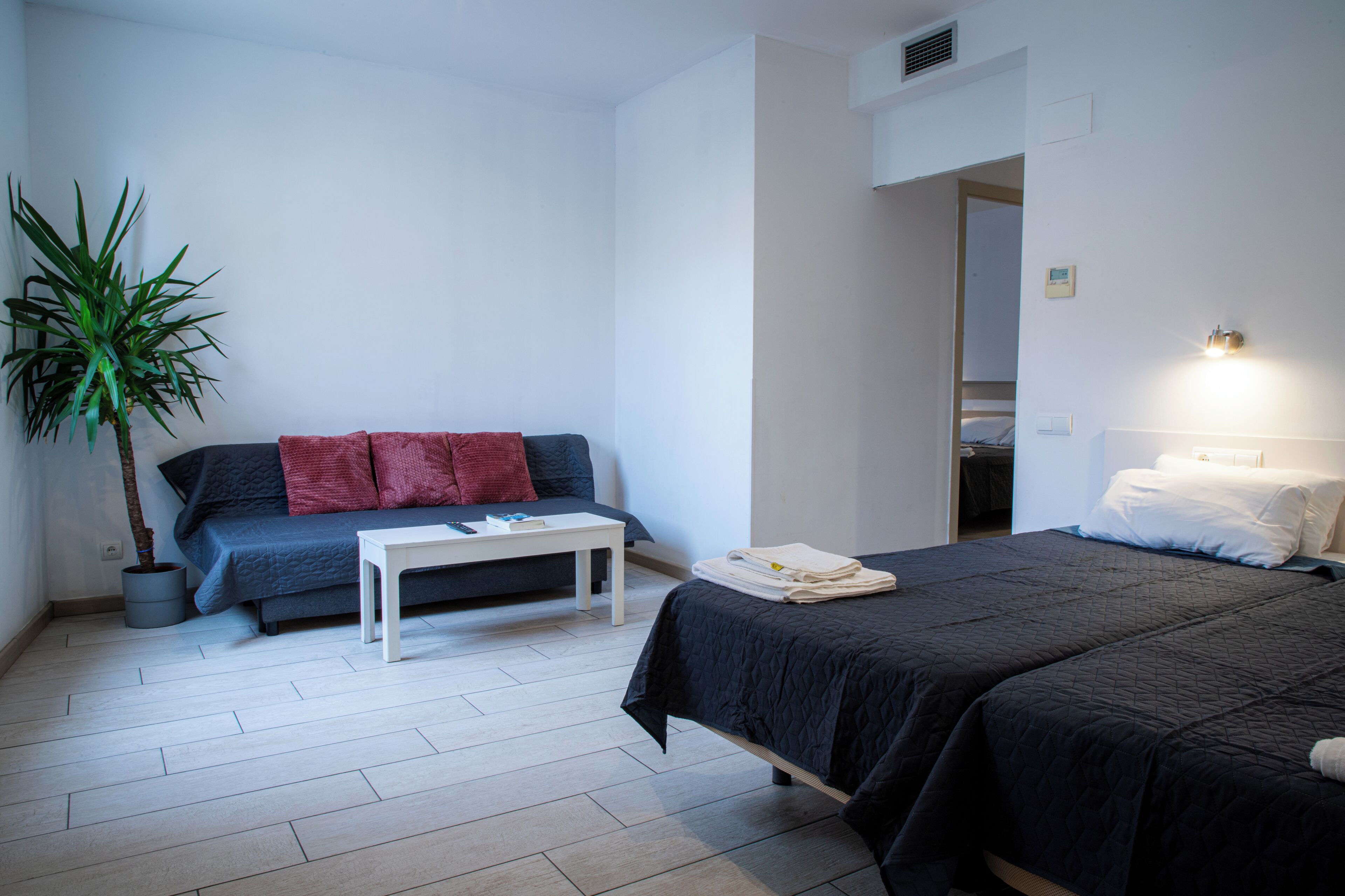 Superior Apartment | 1 bedroom, desk, blackout drapes, soundproofing