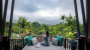 ห้องสวีท, อ่างอาบน้ำ, ติดสวน | ลานระเบียง/นอกชาน