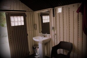 Double Room, Shared Bathroom | Bathroom