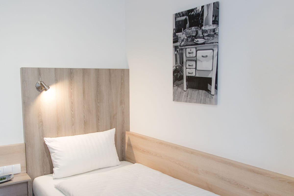 Habitación individual | Escritorio, wifi gratis y ropa de cama