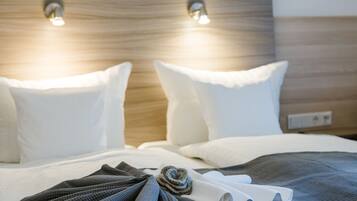 Comfort Double Room | Desk, free WiFi, bed sheets