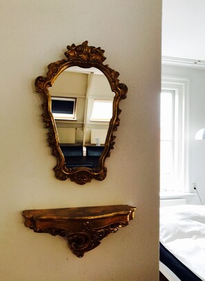 Classic Penthouse, 1 King Bed, City View | Interior detail - Cozy Lofts Haarlem WHS (Haarlem)
