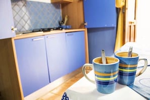 Triple Room | Private kitchen | Fridge, coffee/tea maker, electric kettle - Tre Archi (Syracuse)