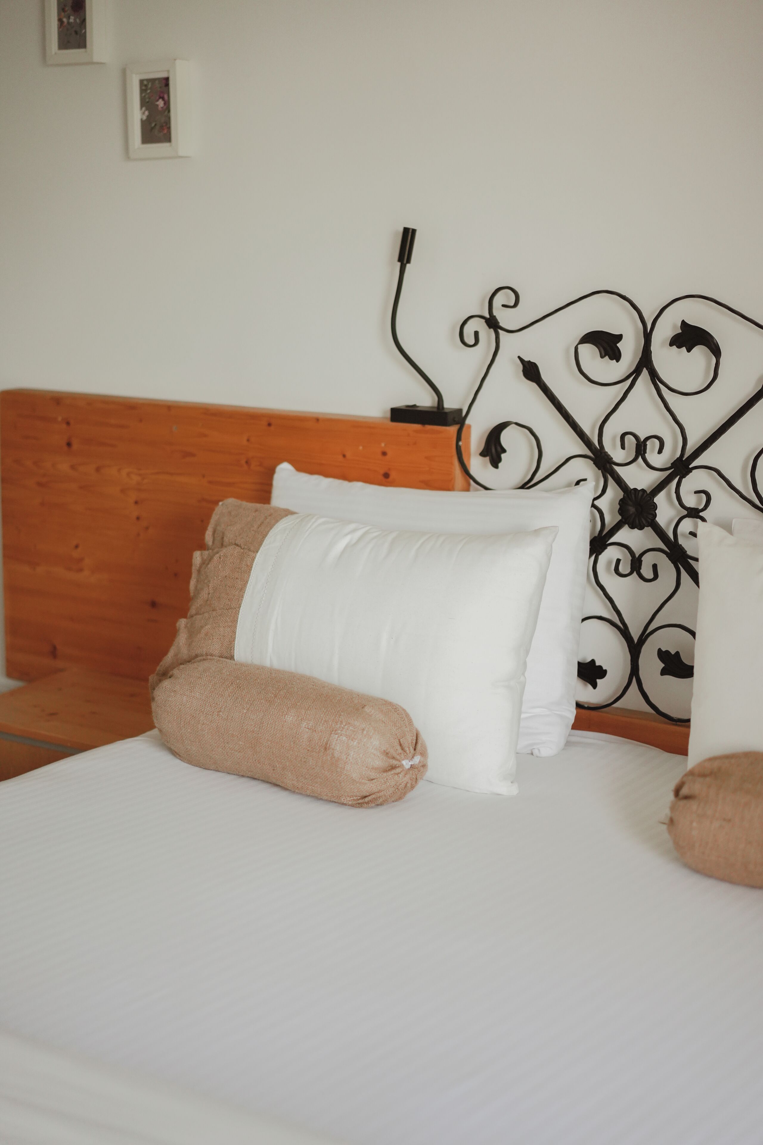 deluxe twin room, 1 bedroom | premium bedding, desk, laptop workspace, blackout curtains