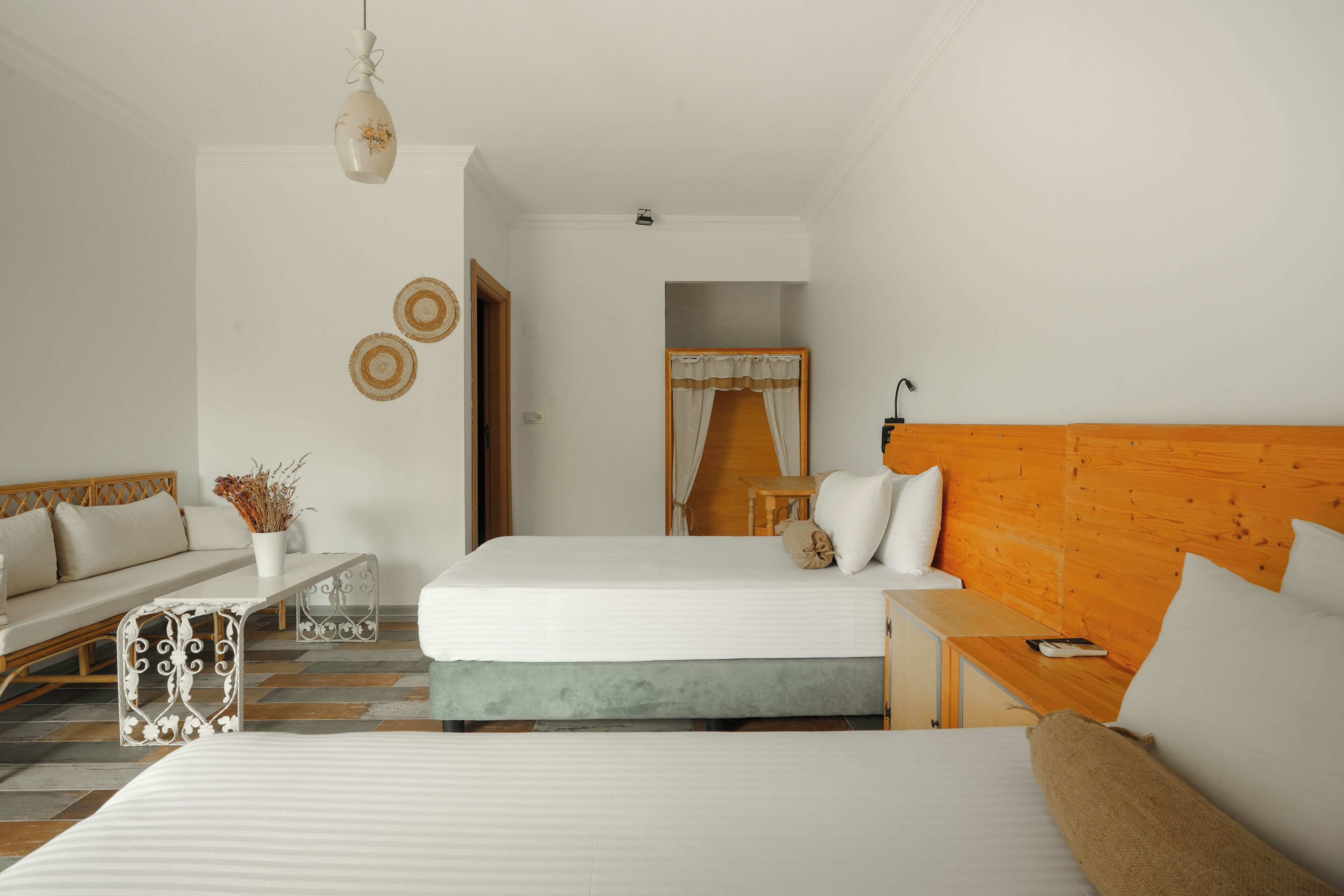 deluxe twin room, 1 bedroom | premium bedding, desk, laptop workspace, blackout curtains