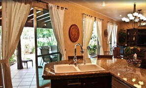 Casa Bella Golf  View 3 bedrooms | Private kitchen