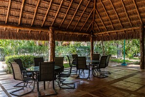 BBQ/picnic Area - PlayaCar House MZ 28 by Playa Paradise (Playa del Carmen)