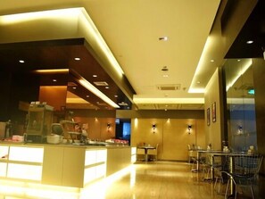 Dining - Microtel by Wyndham Kunming City Center (Kunming)