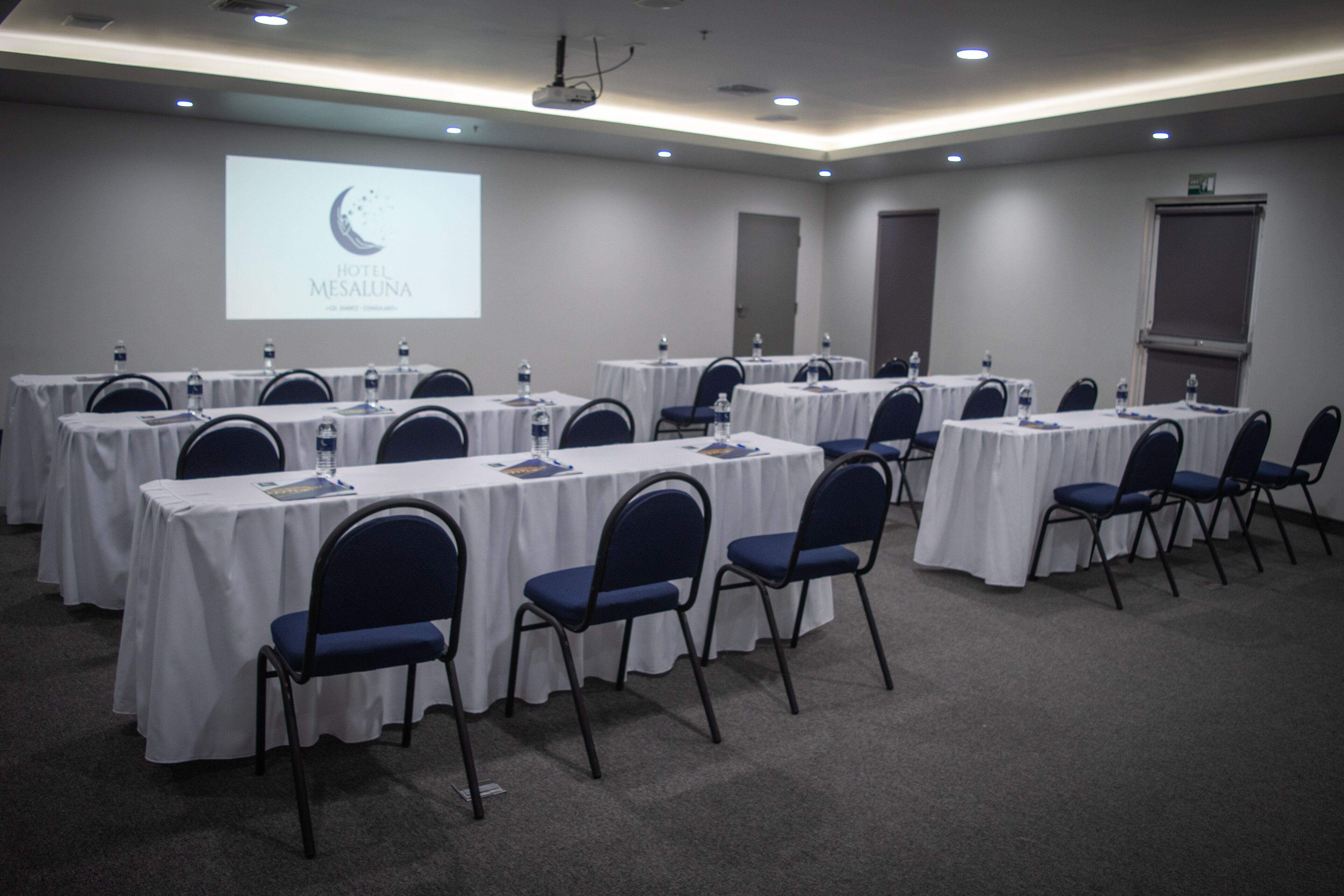 Foto - Hotel Mesaluna Near American Consulate