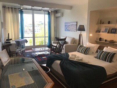 Rent4Rest Estoril Beachfront Apartments