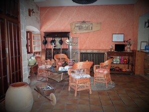 Lobby sitting area - Hotel La Hacienda de Mi Señor (Lerma)