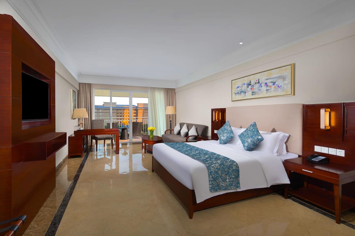 Premium bedding, down duvets, desk, laptop workspace