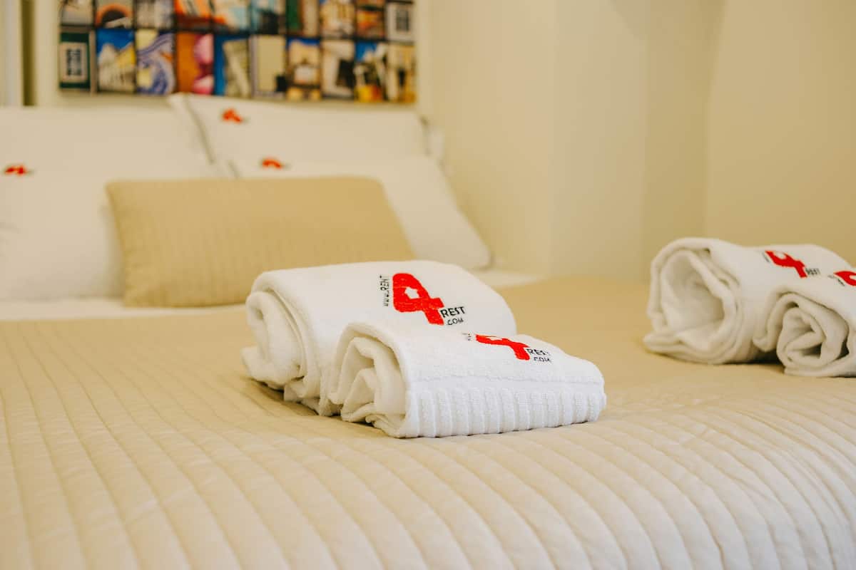Economy-Studio, 1 Doppelbett, Kochnische | 1 Schlafzimmer, Schreibtisch, kostenloses WLAN, Bettwäsche