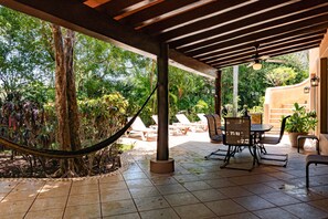 Casa de ciudad exclusiva, 3 habitaciones, vista al campo de golf | Vista al jardín