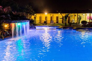 Outdoor pool - Tuzco Lodge (Puerto Lopez)