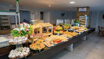 Desayuno continental incluido todos los días