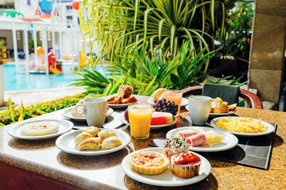 EL ARAM BEACH & CONVENTION