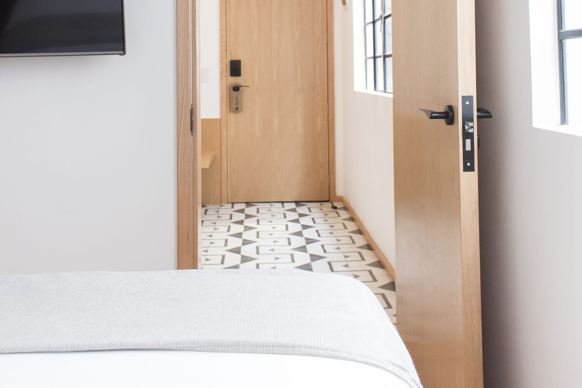 1 bedroom, premium bedding, in-room safe, blackout curtains