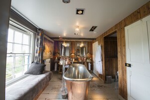 Superior Suite, Ensuite (ORTEGA)