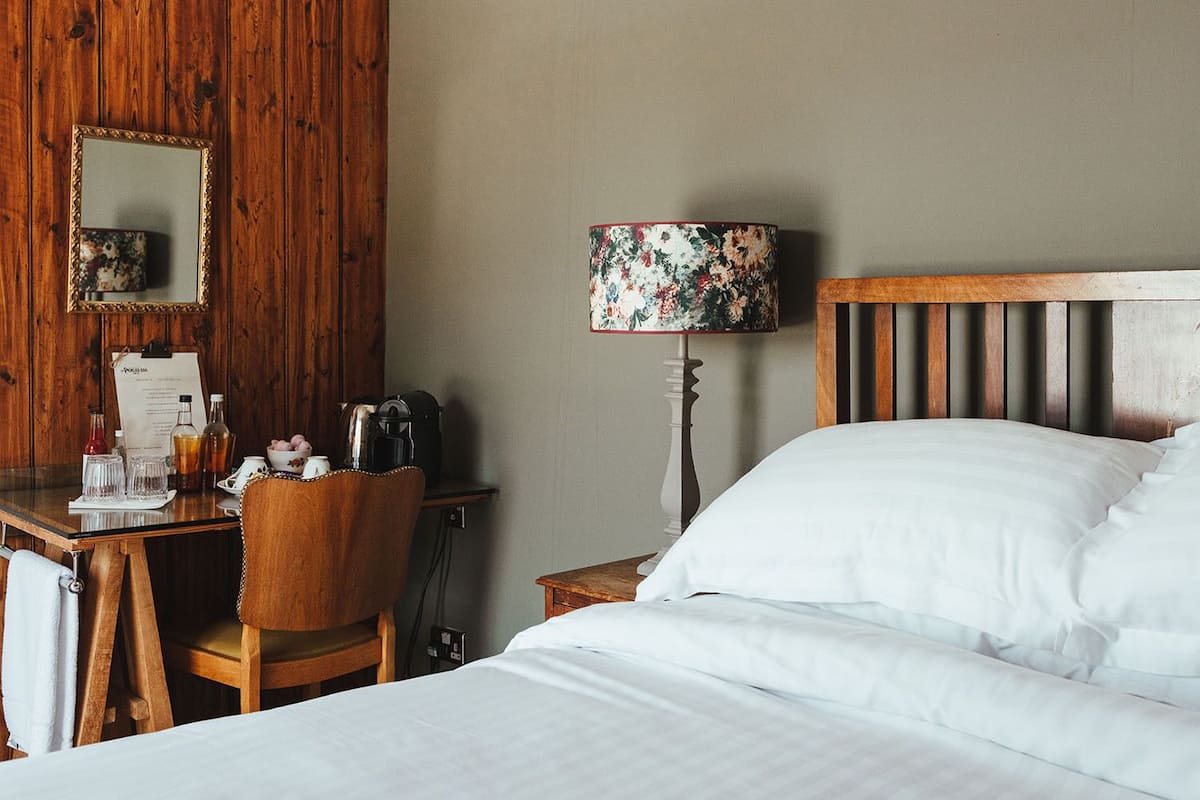 Suite, salle de bains attenante (GOLDING)