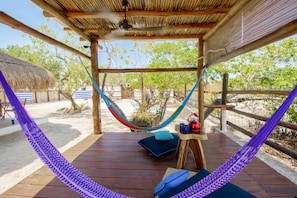 Apartment, Terrace, Kitchen, 2 blocks from the beach | Porch