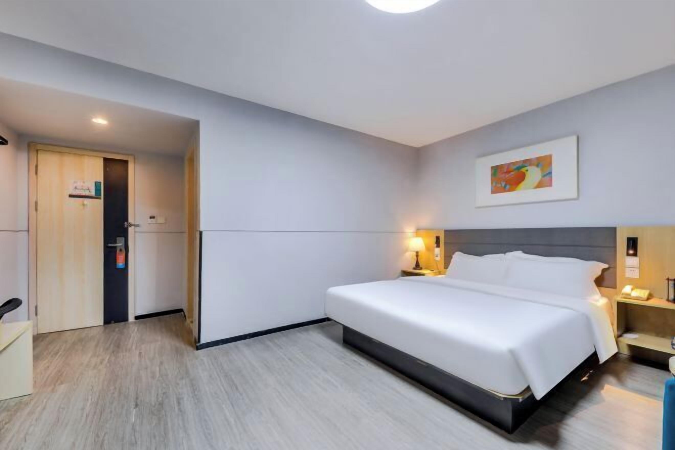 Coffres-forts dans les chambres, Wi-Fi gratuit, draps fournis