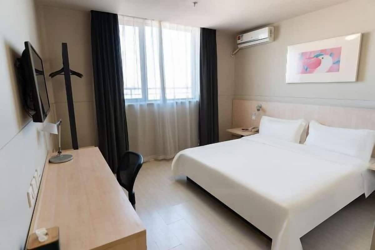 Coffres-forts dans les chambres, Wi-Fi, draps fournis