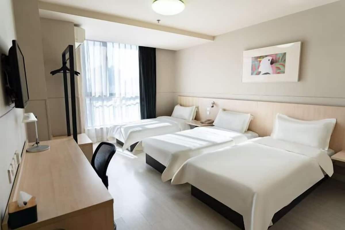 Coffres-forts dans les chambres, Wi-Fi, draps fournis