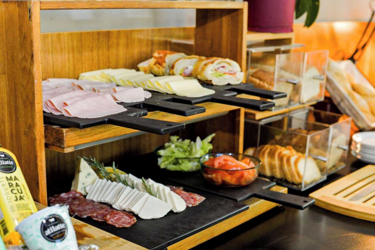 Bữa sáng buffet