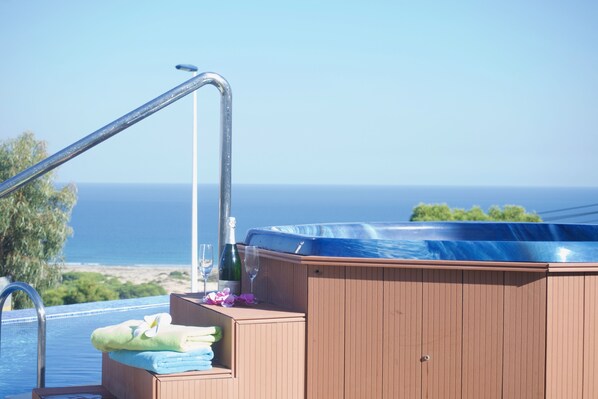 อ่างสปากลางแจ้ง