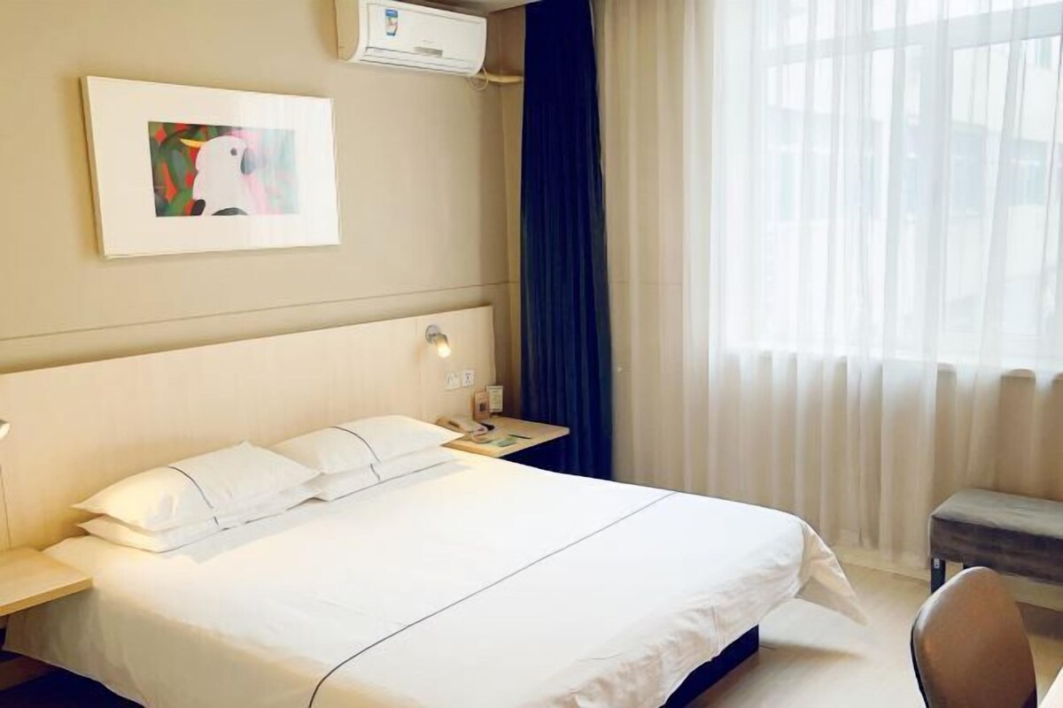 Wifi gratis y ropa de cama