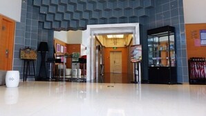 Lobby - Jinjiang Inn Select (Haikou Arcade House Old Street Binhai Avenue) (Haikou)