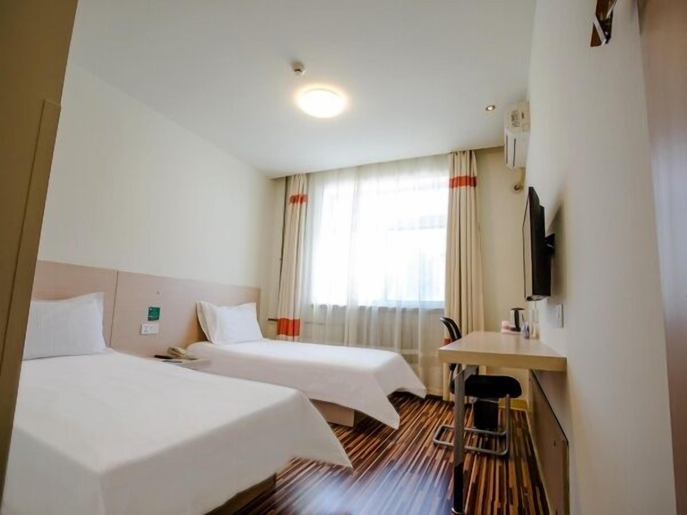 in-room safe, free wifi