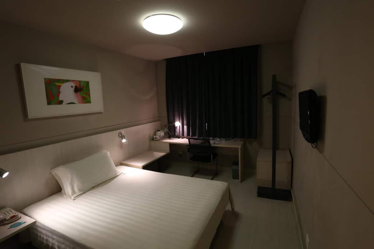 Wi-Fi gratuit, draps fournis