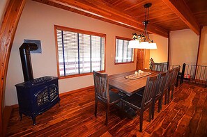 บ้านพัก, 3 ห้องนอน, 2 ห้องน้ำ | บริการอาหารในห้องพัก